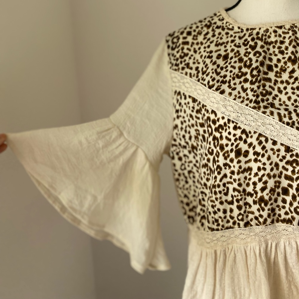 Umgee Leopard Print & Cream Top / Size Large - image 2